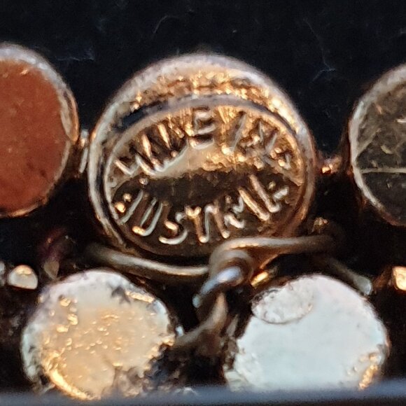 Fabulous Vintage Estate AUSTRIA Signed Purple Rhinestone Floral Brooch - Picture 6 of 11